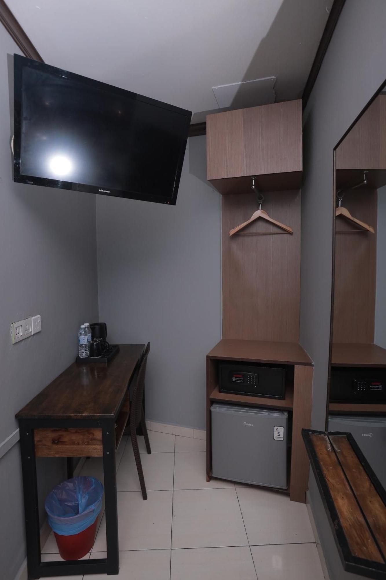 Hotel Dj Citi Point 2*